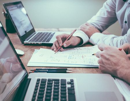 Competencies and Learning Plans: Monitoring performance via Moodle