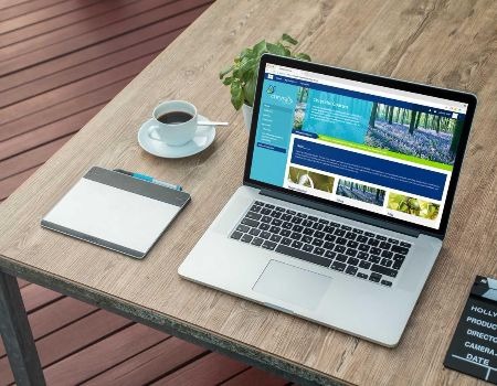 Developing a custom Moodle platform to deliver online courses – An updated case study with Chrysalis Courses
